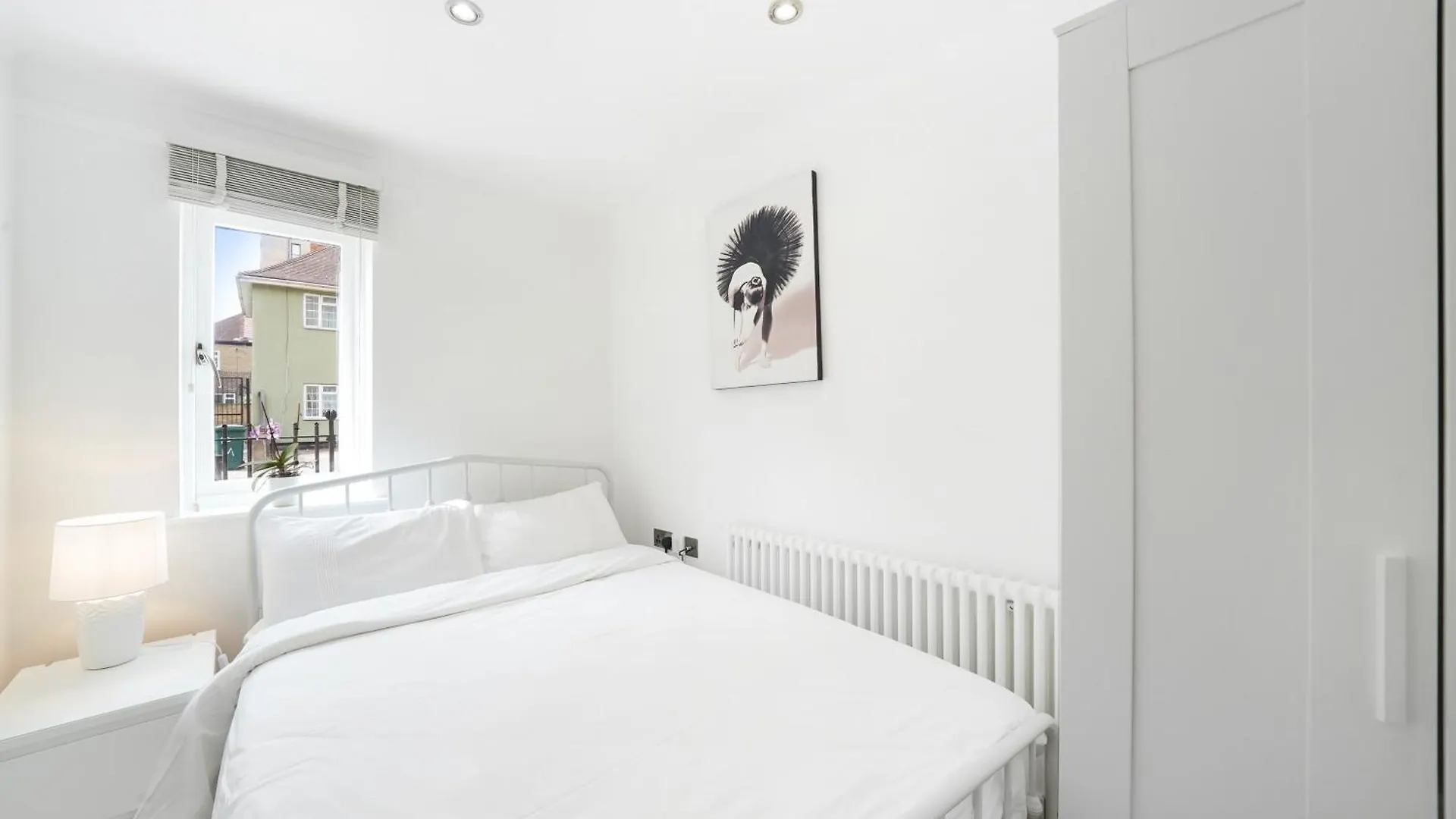 A Beautiful Stylish 2 Bedroom Apartment -City Of Лондон